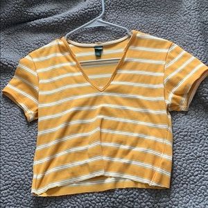 Cropped v neck wild fable shirt